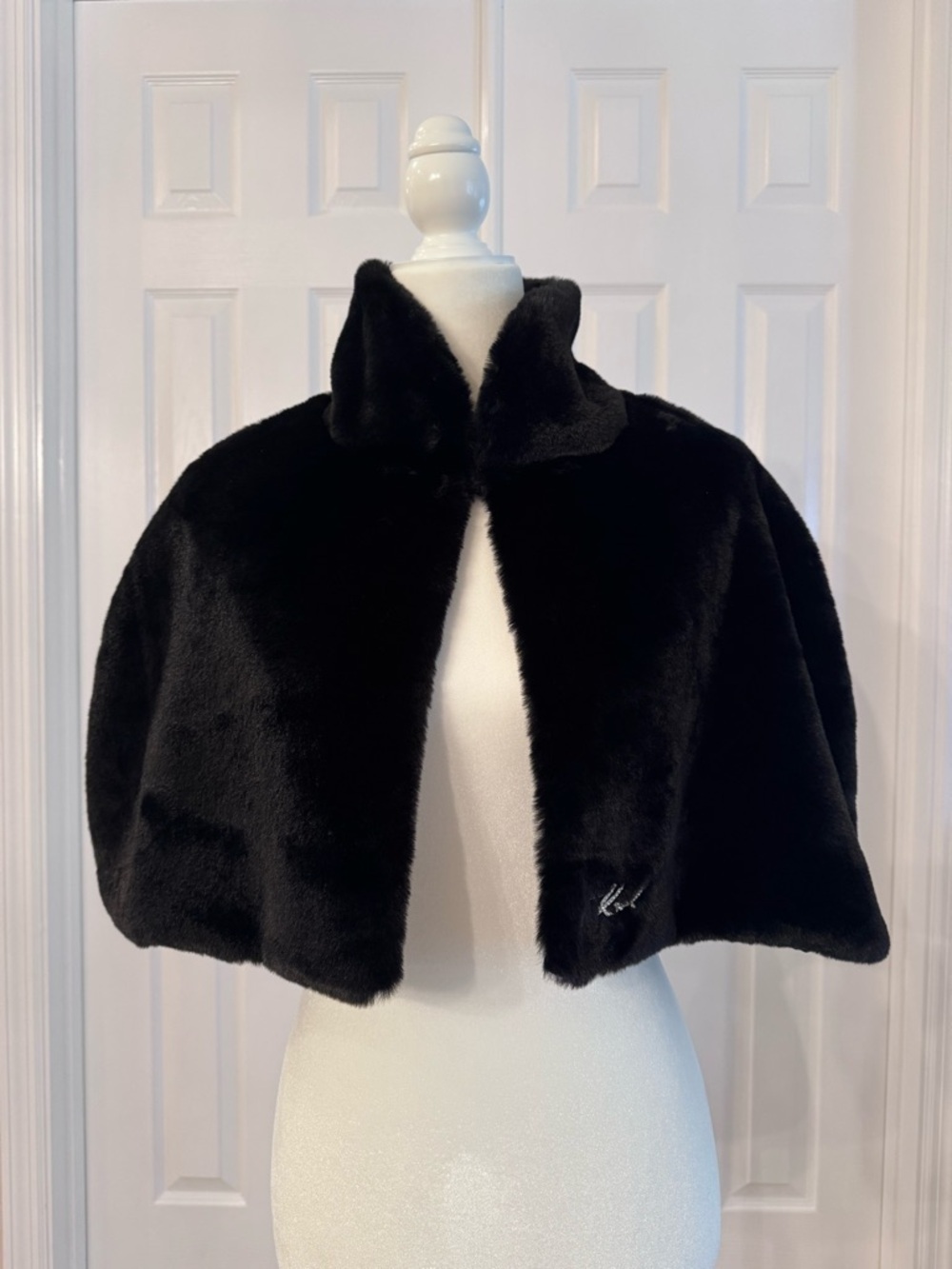 Black Faux Fur Capelet